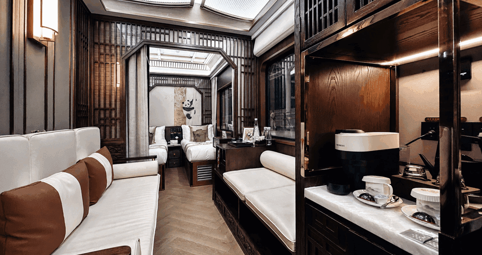 Brocade Bed·Luxury Twin Room